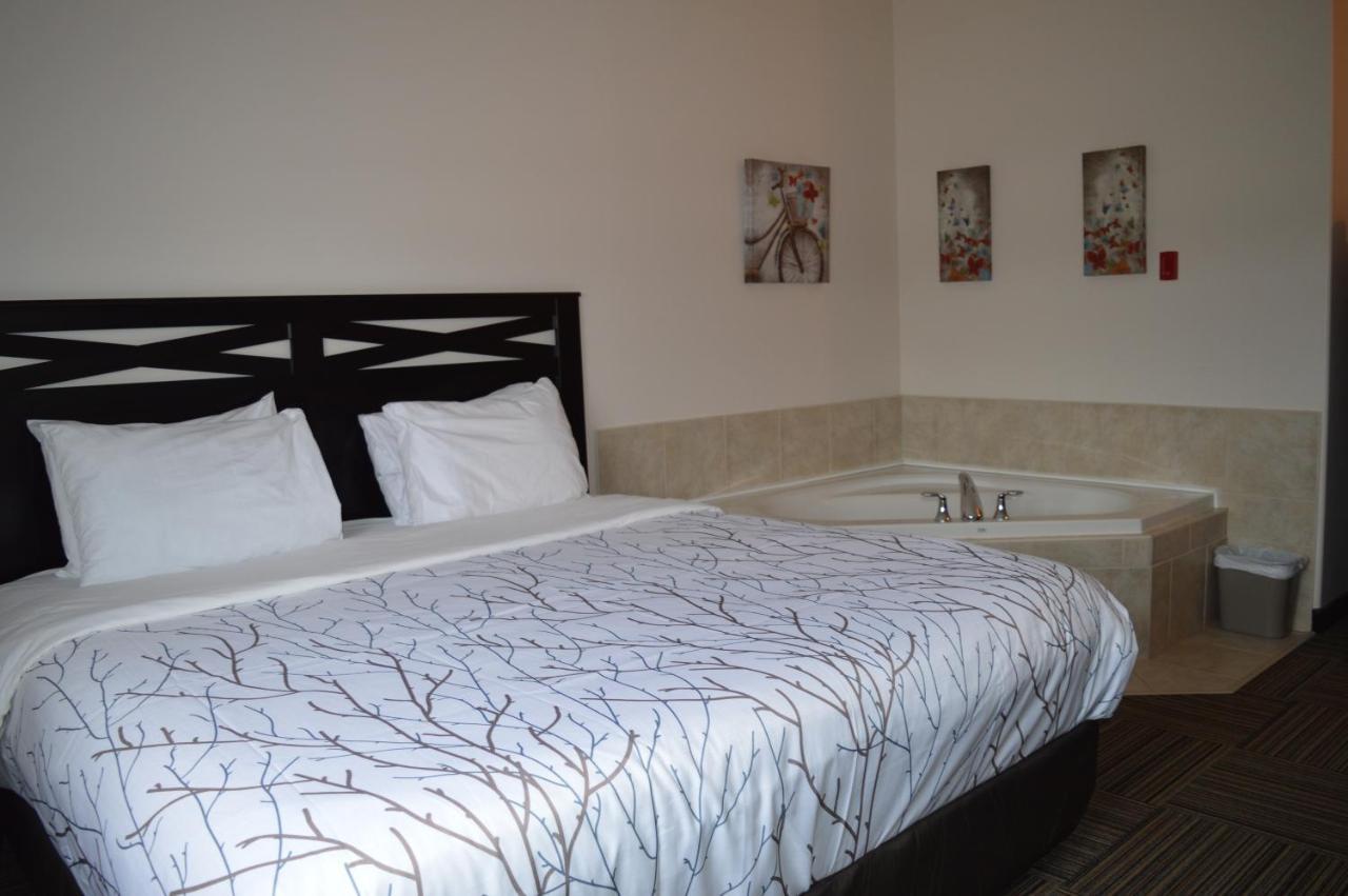 Auberge Macdonald Guest Inn Iroquois Falls Εξωτερικό φωτογραφία