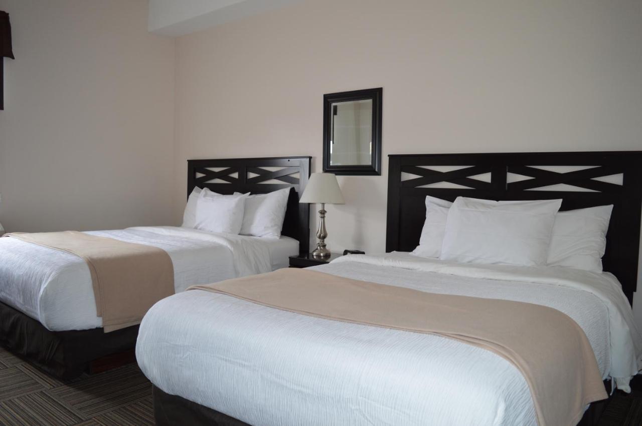 Auberge Macdonald Guest Inn Iroquois Falls Εξωτερικό φωτογραφία